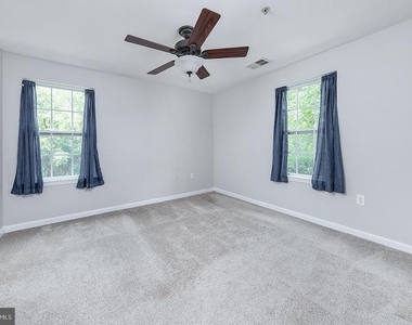 1122 Tristram Circle - Photo Thumbnail 9