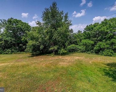 1122 Tristram Circle - Photo Thumbnail 16