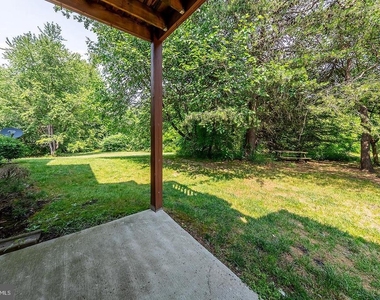 1122 Tristram Circle - Photo Thumbnail 13
