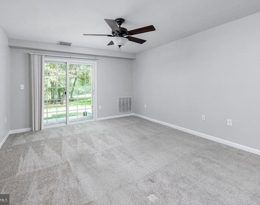 1122 Tristram Circle - Photo Thumbnail 2