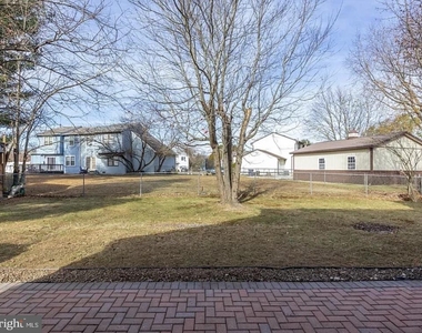 44 Brambling Lane - Photo Thumbnail 20