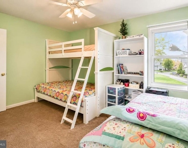 44 Brambling Lane - Photo Thumbnail 15