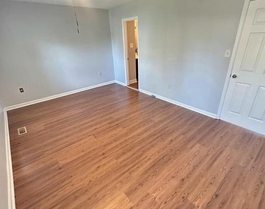 11546 Cosca Park Place - Photo Thumbnail 22