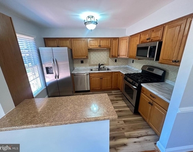11546 Cosca Park Place - Photo Thumbnail 7