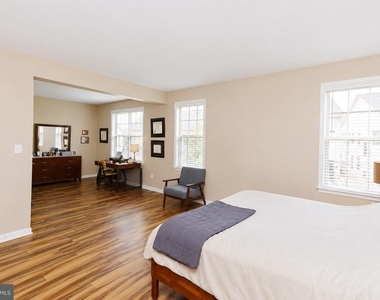 9203 Rice Avenue - Photo Thumbnail 24