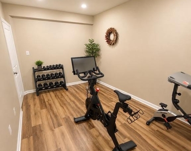 9203 Rice Avenue - Photo Thumbnail 54