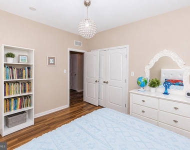 9203 Rice Avenue - Photo Thumbnail 30