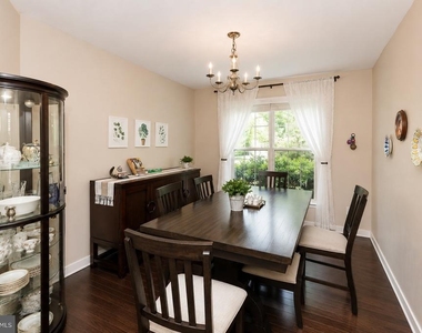 9203 Rice Avenue - Photo Thumbnail 15