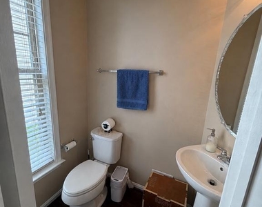 9203 Rice Avenue - Photo Thumbnail 21