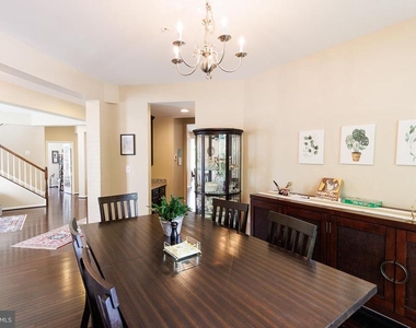 9203 Rice Avenue - Photo Thumbnail 16