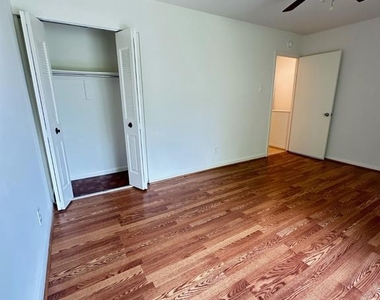 8205 Canning - Photo Thumbnail 14