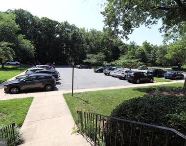 6008 Westchester Park Drive - Photo Thumbnail 13