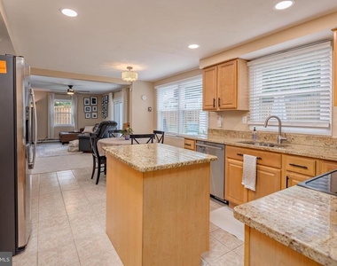 15005 Narrows Lane - Photo Thumbnail 10