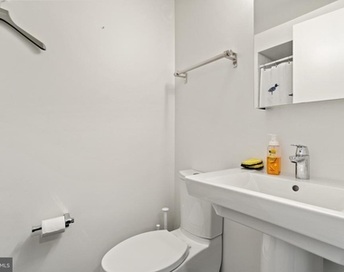 3901 Woodbine Street - Photo Thumbnail 31