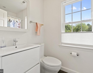 3901 Woodbine Street - Photo Thumbnail 21