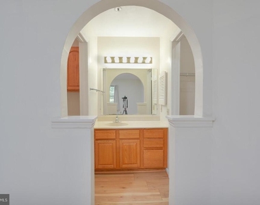 5800 Inman Park - Photo Thumbnail 13