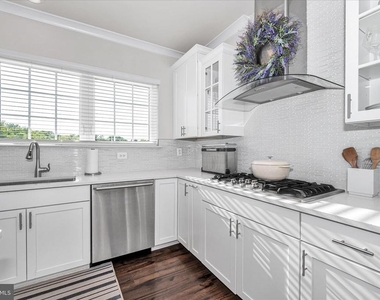 7963 Potter Place - Photo Thumbnail 15