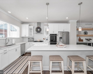 7963 Potter Place - Photo Thumbnail 11