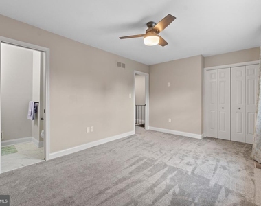 322 Harlan Square - Photo Thumbnail 26