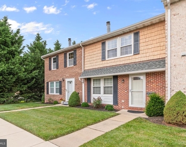 322 Harlan Square - Photo Thumbnail 35