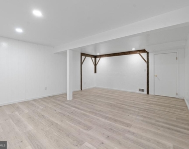 322 Harlan Square - Photo Thumbnail 28