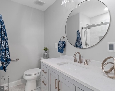 322 Harlan Square - Photo Thumbnail 24