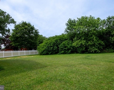 3908 Love Avenue - Photo Thumbnail 3