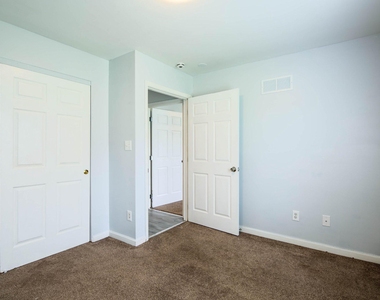 3908 Love Avenue - Photo Thumbnail 13