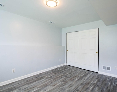 3908 Love Avenue - Photo Thumbnail 14