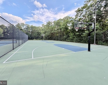 603 Eisenhower Drive - Photo Thumbnail 24
