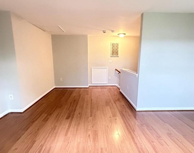 603 Eisenhower Drive - Photo Thumbnail 16