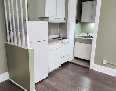 316 Upper College Terrace - Photo Thumbnail 3