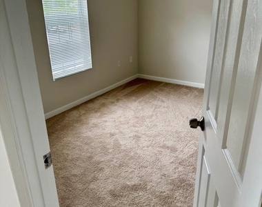 9528 Sea Gull Court - Photo Thumbnail 13