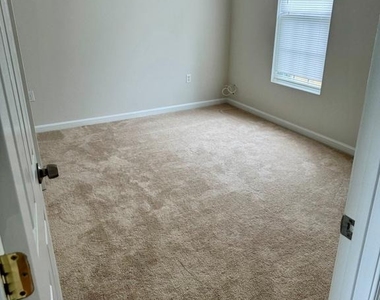 9528 Sea Gull Court - Photo Thumbnail 12