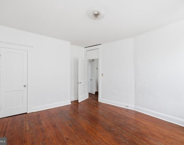 3202 Cliftmont Avenue - Photo Thumbnail 5