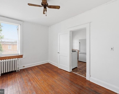 3202 Cliftmont Avenue - Photo Thumbnail 11