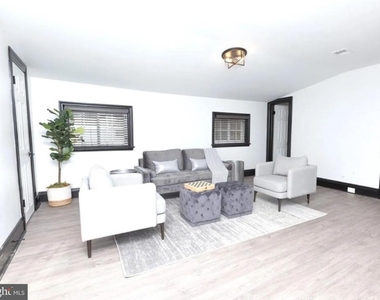 606 Cathedral Street - Photo Thumbnail 3