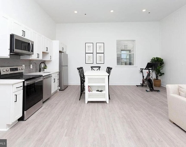 211 Saint Paul Street - Photo Thumbnail 2