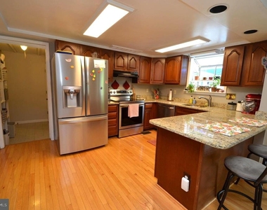 1527 Snug Harbor Road - Photo Thumbnail 2