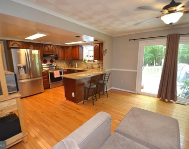 1527 Snug Harbor Road - Photo Thumbnail 8