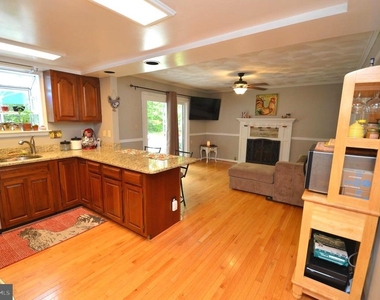 1527 Snug Harbor Road - Photo Thumbnail 3