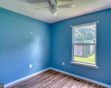 203 Hamilton Street - Photo Thumbnail 9