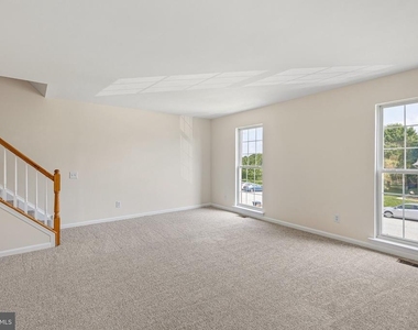 22 Crenshaw Court - Photo Thumbnail 21