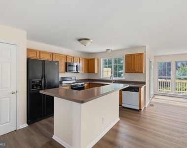 22 Crenshaw Court - Photo Thumbnail 1