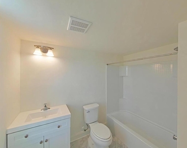 1445 Carrick Court - Photo Thumbnail 5