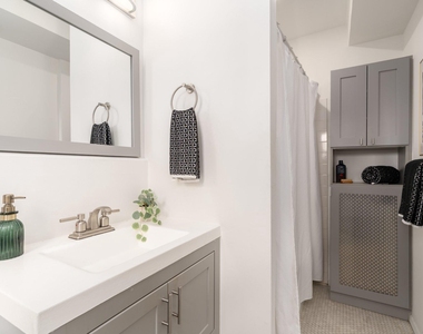 1915 16th Street Nw - Photo Thumbnail 9