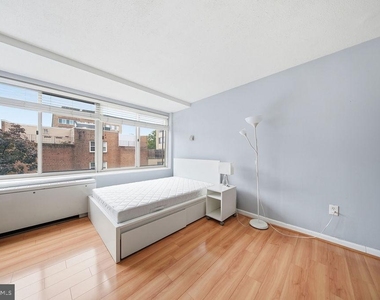 922 24th Street Nw - Photo Thumbnail 5