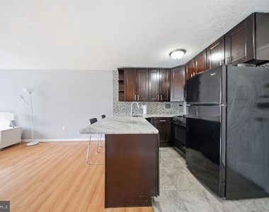 922 24th Street Nw - Photo Thumbnail 10