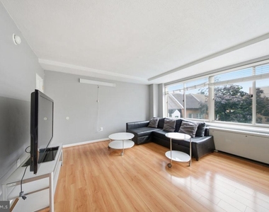 922 24th Street Nw - Photo Thumbnail 3