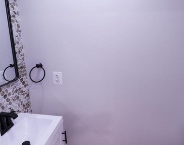 2039 Rosedale Street Ne - Photo Thumbnail 6